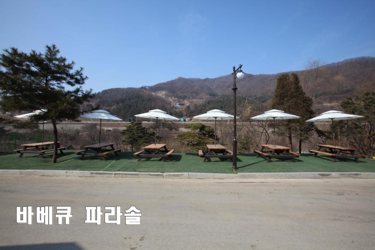 Cheongpyeong Family Hotel Gapyeong Exterior foto