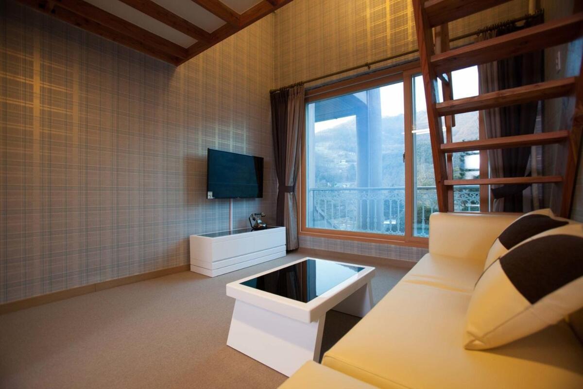 Cheongpyeong Family Hotel Gapyeong Exterior foto